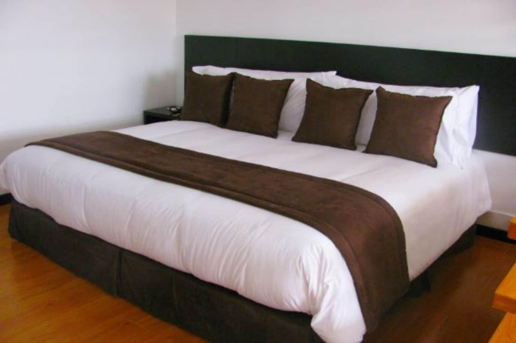 Hotel Regency Suites La Feria Bogota Exterior photo