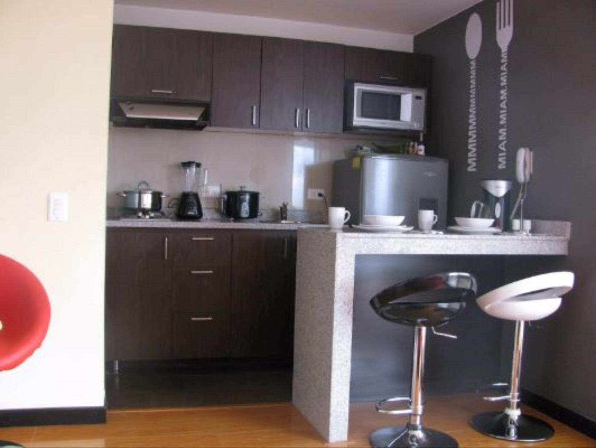 Hotel Regency Suites La Feria Bogota Room photo